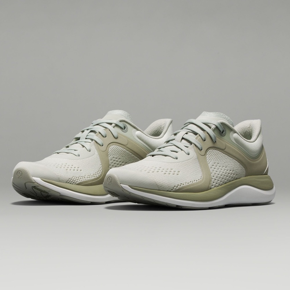 Lululemon chargefeel low women’s workout shoe in sage